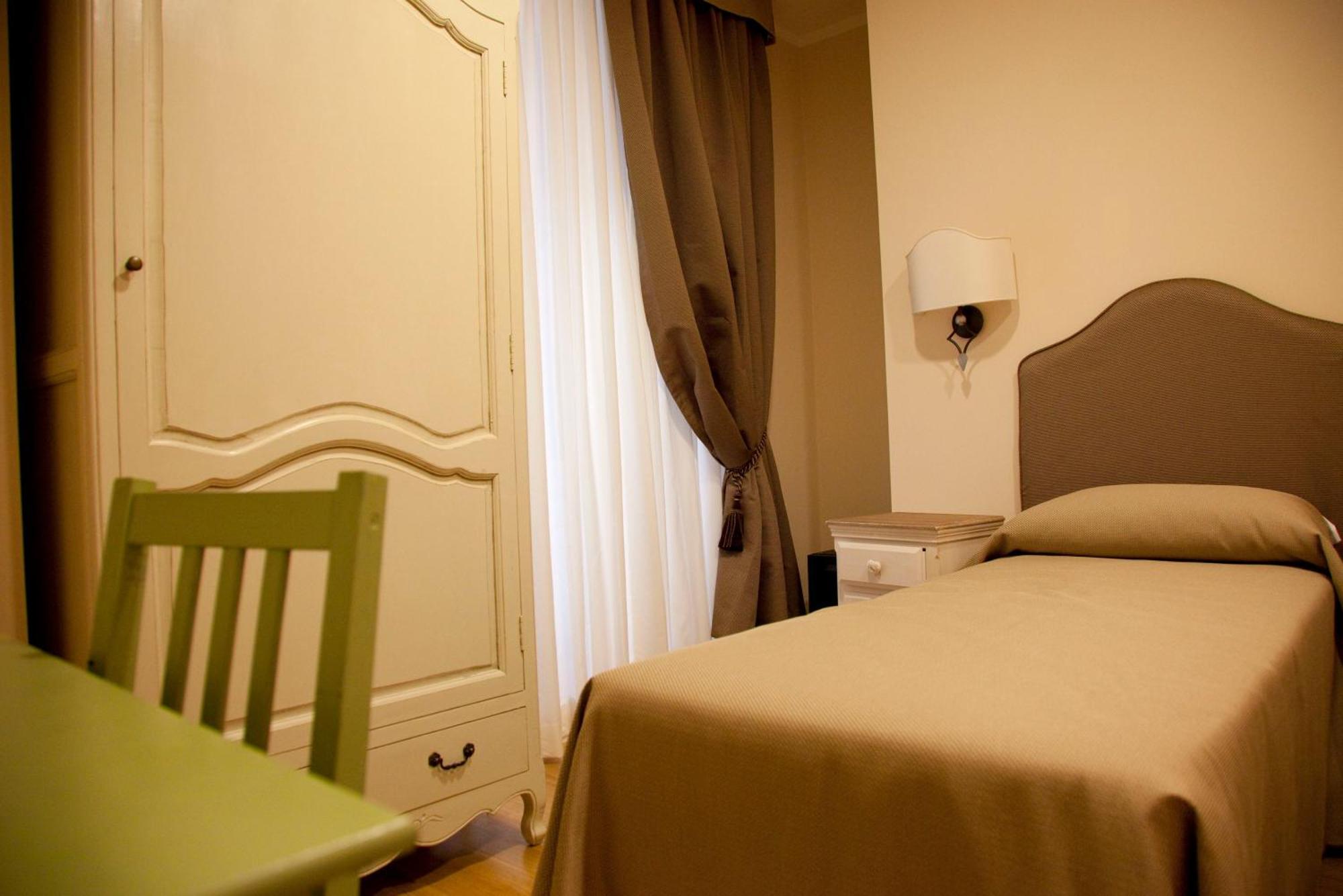 Hotel Residenza Dei Gracchi Roma Exterior foto
