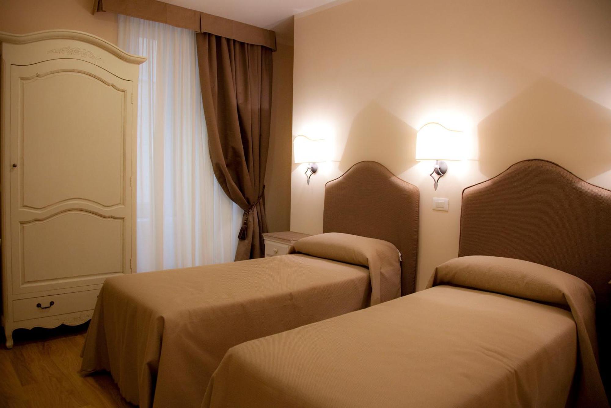 Hotel Residenza Dei Gracchi Roma Exterior foto